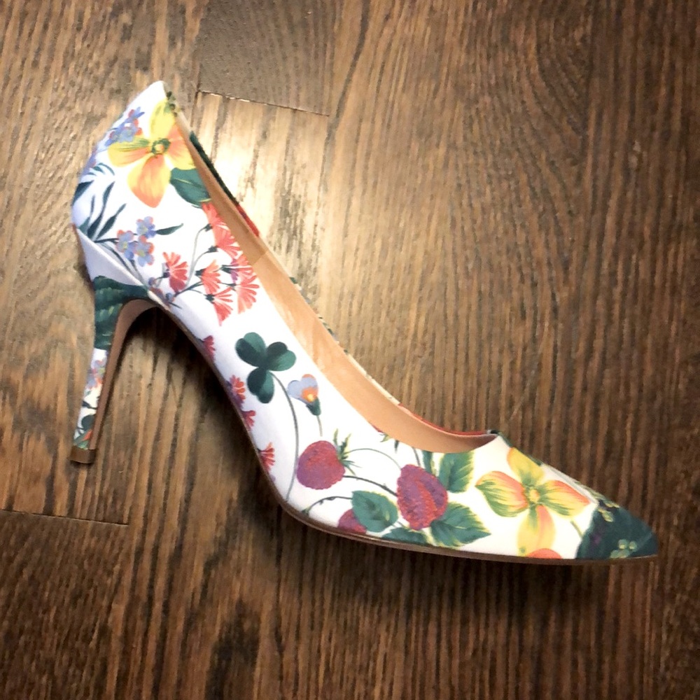 NWT J. Crew floral pumps